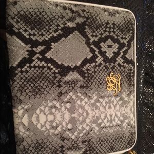 TED BAKER TABLET CASE